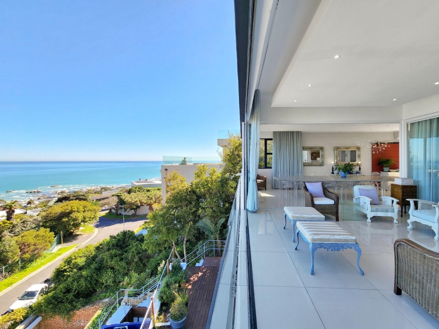 11 Bedroom Property for Sale in Camps Bay Western Cape